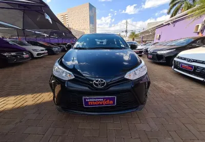 Toyota yaris yaris 1.5 xl plus connect cvt