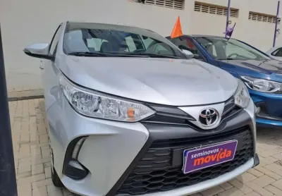 Toyota yaris yaris 1.5 xl plus connect cvt