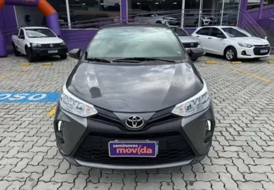 Toyota yaris yaris 1.5 xl plus connect cvt