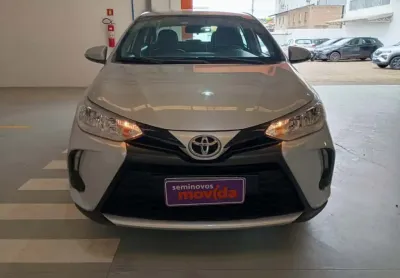 Toyota yaris yaris 1.5 xl plus connect cvt