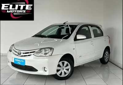 Toyota etios hb x 13l mt 2017