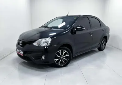Toyota etios platinum sedan 1.5 flex 16v  aut.  - preta - 2016/2017
