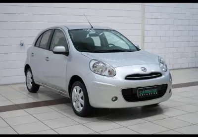 Nissan march sv 1.6 16v flex fuel  - prata - 2013/2014