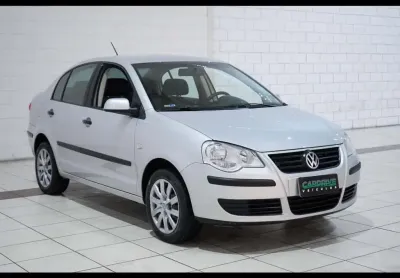 Volkswagen polo sedan 1.6 mi total flex 8v 4p  - prata - 2008/2008