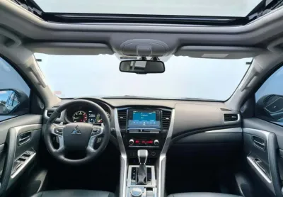 Mitsubishi mmc pajero sport hpe s 2024