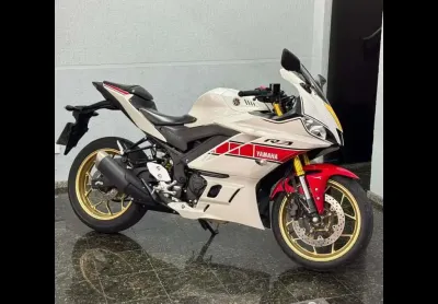 Yamaha yzf r3 wgp 60th 2023