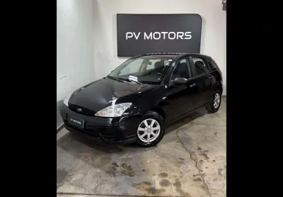 Ford focus 1.6 8v flex - preta - 2008/2009