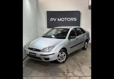 Ford focus sedan 1.6 8v - prata - 2007/2008