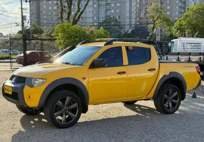 MITSUBISHI L200 SAVANA Triton Savana 3.2 CD TBI Dies. Mec.