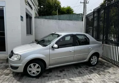 Renault logan expression hi-flex 1.6 16v 4p aut. 2013