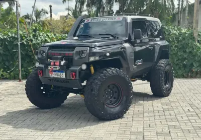 Troller t4 4x4 3.2 20v tdi cap. rígida diesel  - preta - 2014/2015