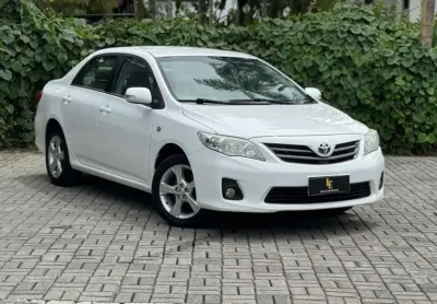 Toyota corolla xei 2.0 aut - branca - 2013/2013