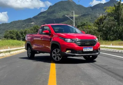Fiat strada freedom 1.3 - vermelha - 2022/2023