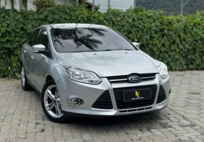 Ford Focus Fastback SE/SE PLUS 2.0 Flex Aut.  - Prata - 2015/2015