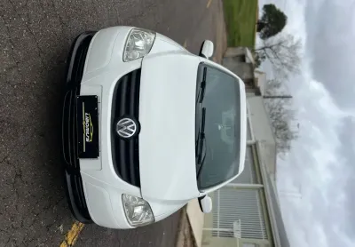 Volkswagen fox 1.0 ano modelo:  2009 valor: r$ 23.900,00 4 pneus novos  