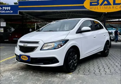 Chevrolet onix hatch lt 1.4 8v flexpower 5p mec.  - branca - 2014/2015