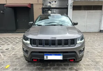 Compass diesel 4x4 - revisões em concessionária - pneus novos