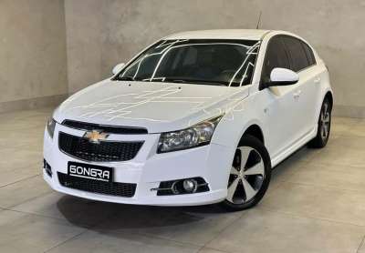 Chevrolet cruze lt hb 2014