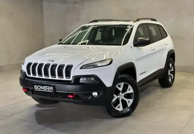 Jeep cherokee trailhawk 3.2 4x4 v6 aut 2014