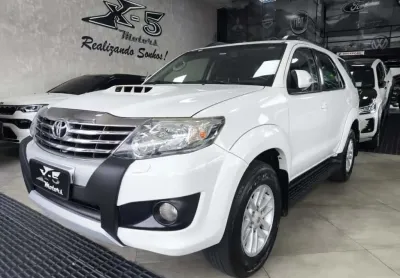 Toyota hilux sw4 2015 3.0 srv 4x4 7 lugares 16v turbo intercooler diesel 4p automático