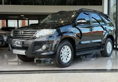 Toyota hilux sw4 2014 3.0 srv 4x4 7 lugares 16v turbo intercooler diesel 4p automático