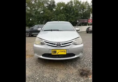 Toyota etios hb x 2014