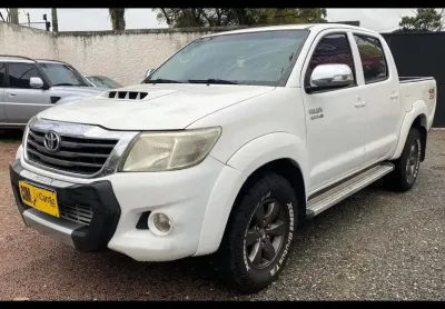 Toyota hilux cd4x4 srv 2015