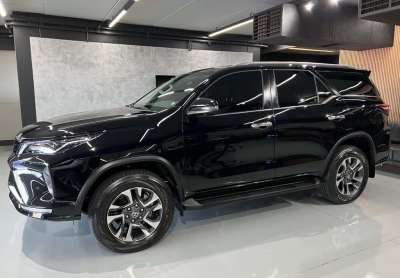 Toyota hilux sw srx platinum