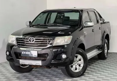 Toyota hilux cd4x4 srv 2015