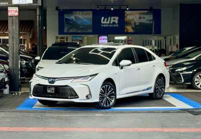 Toyota corolla altis premium hybrid 1.8 2025