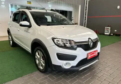 Renault sandero step 16r 2016