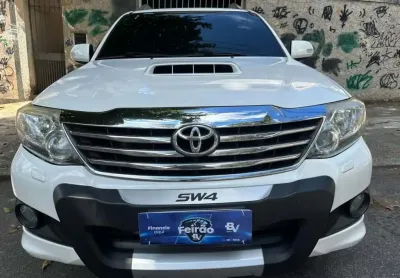 Toyota hilux sw4 2013 3.0 srv 4x4 7 lugares 16v turbo intercooler diesel 4p automático
