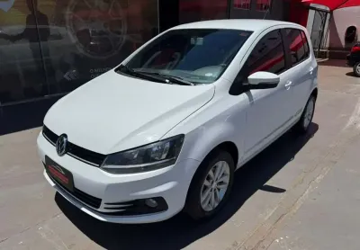 Volkswagen fox connect 1.6 flex 2019  - branca - 2018/2019