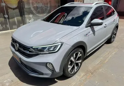 Volkswagen nivus highline 1.0 tsi 2021 - cinza - 2021/2021