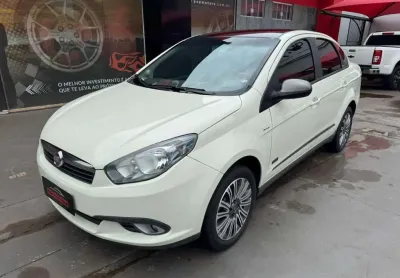 Fiat Grand Siena Essence 1.6 2015 - Branca - 2014/2015