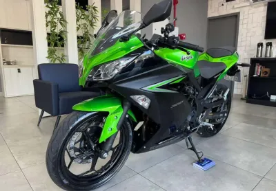 Kawasaki Ninja 300 Ninja 2023 - Verde - 2023/2023