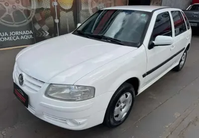 Volkswagen Gol GIV Completo - Branca - 2013/2014