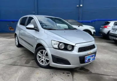 Chevrolet sonic lt hb mt 2014
