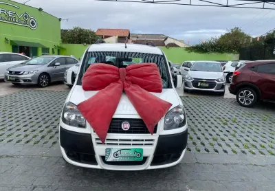 Doblo 1.8 essence 7 lugares completo unico dono baixissima km oportunidade