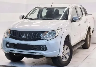 Mitsubishi l200 triton 2018 2.4 16v turbo diesel sport hpe cd 4p 4x4 automático