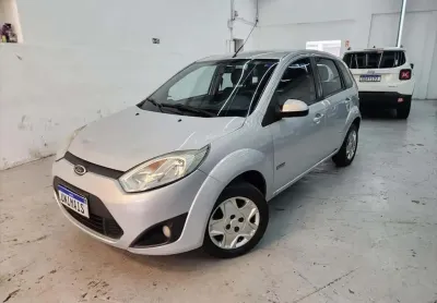 Ford fiesta 1.6 mpi class hatch 8v flex 4p manual