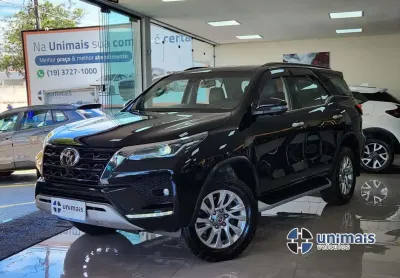 Toyota hilux sw4 2.8 d-4d turbo diesel srx 7l 4x4 automático