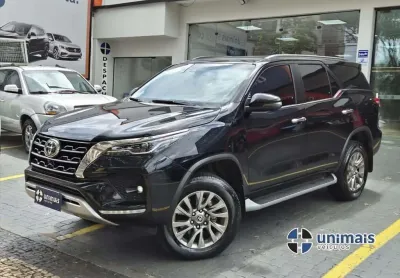 Toyota hilux sw4 2.8 d-4d turbo diesel srx 7l 4x4 automático