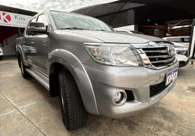 Toyota hilux 2.7 srv 4x2 cd 16v flex 4p automático