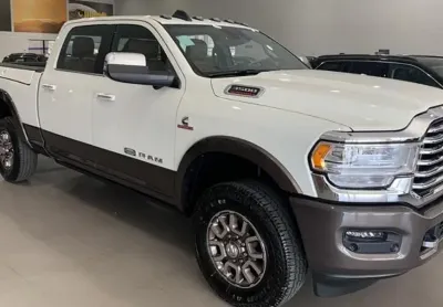 Dodge ram longhorn 3500 two tone 6.7 tb dies 4x4 aut 0km2025