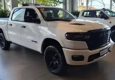 Ram nigth edition 1500 3.0 hurri v6 biturbo gas 4x4 2025