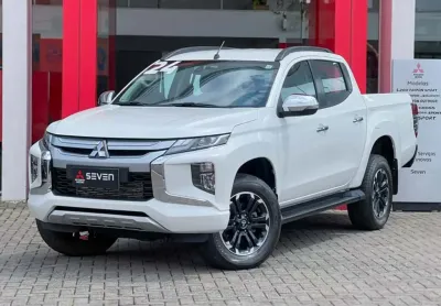 Mitsubishi l200 triton 2.4 16v turbo diesel sport hpe cd 4p 4x4 automático