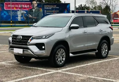 Toyota sw4 srx 2.8 tb diesel 7 lugares impecável 