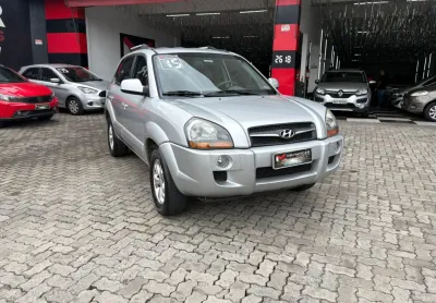 Tucson 2015 impecável – espaço, conforto e potência em um só carro!