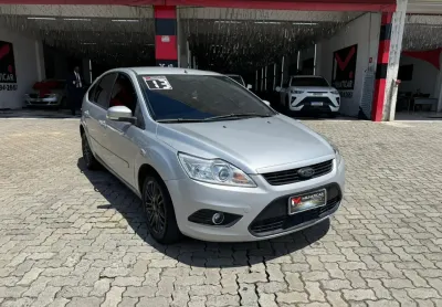 Focus se plus sedan 2013 – conforto, espaço e dirigibilidade que surpreende!